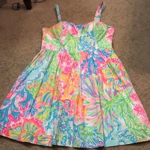 Lily Pulitzer dress size 6. Gorgeous.